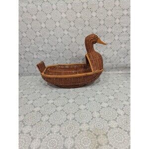 Vtg. Wicker Woven Duck Bread Basket Brown 13"x9"x8" Wood Bill Farm House Decor